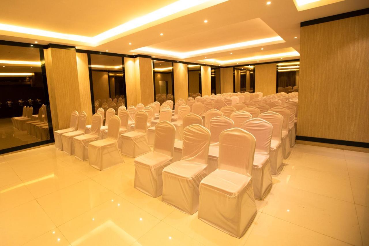 Hotel Mars Classic Chennai Exteriör bild